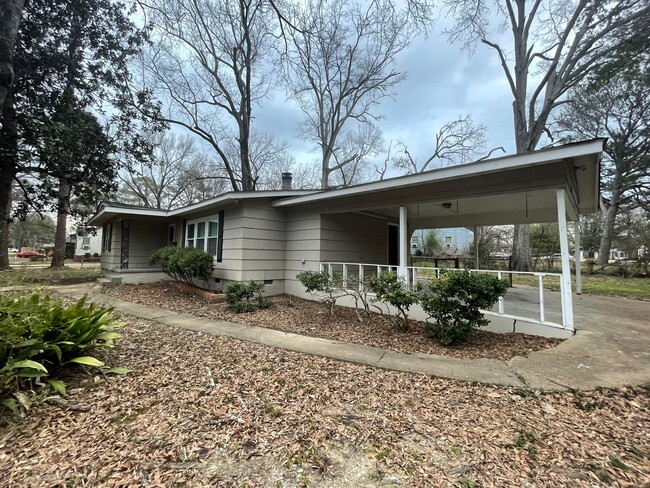 4810 Sheridan Dr in Jackson, MS - Building Photo - Building Photo