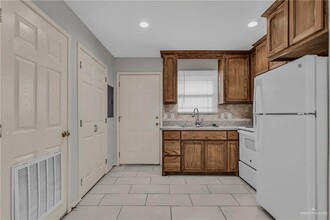 706 Thompson Rd in Mission, TX - Building Photo - Building Photo