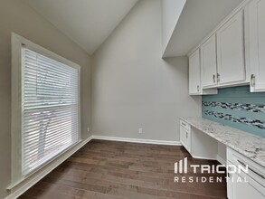 2 Bransford Ct in Greensboro, NC - Foto de edificio - Building Photo