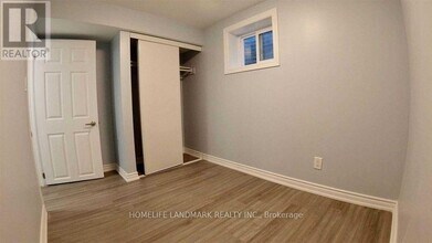 60 Mentor Blvd in Toronto, ON - Building Photo - Building Photo