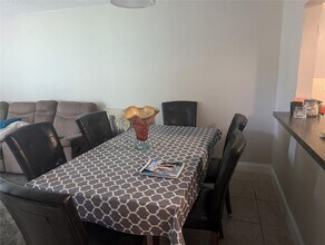 4334 NW 9th Ave, Unit 72D in Pompano Beach, FL - Building Photo - Building Photo