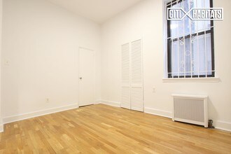 202 W 81st St-Unit -1C in New York, NY - Building Photo - Building Photo