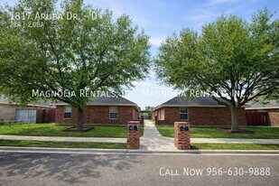 1817 Aruba Dr, Unit D in Edinburg, TX - Building Photo
