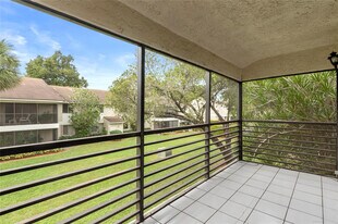 610 Gardens Dr in Pompano Beach, FL - Building Photo