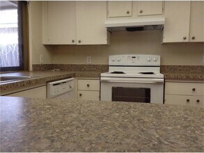 305 Colonel Dr in Garland, TX - Building Photo - Building Photo