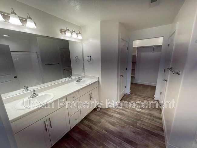 16092 S Bodmin Way in Bluffdale, UT - Building Photo - Building Photo