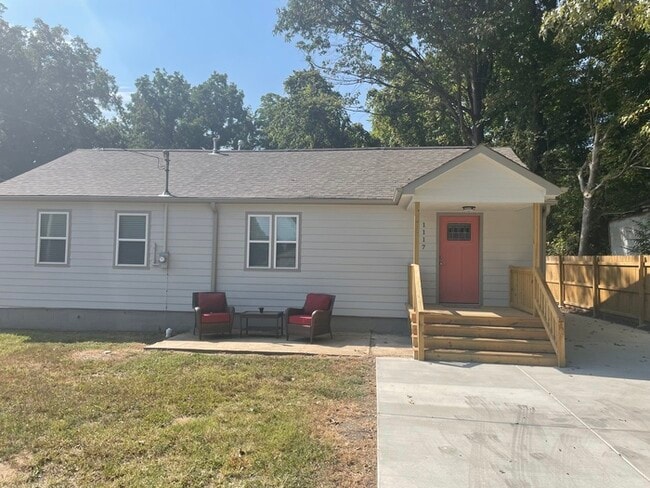 property at 1117 Murphy Ave