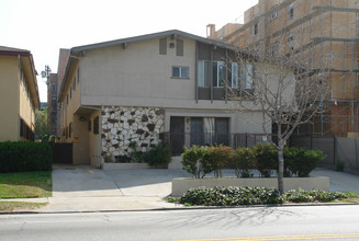 406 S Wilton Pl in Los Angeles, CA - Building Photo - Building Photo