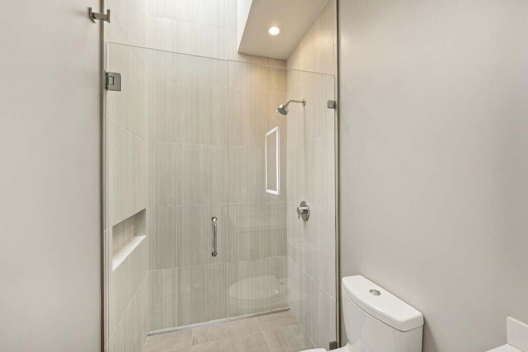 270 Ocean Ave in San Francisco, CA - Building Photo