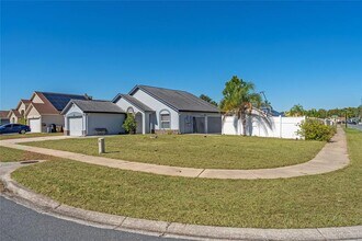 8601 Cavendish Dr in Kissimmee, FL - Building Photo - Building Photo