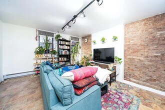 275 7th St in Jersey City, NJ - Building Photo - Building Photo