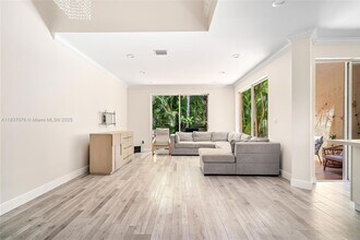 21024 NE 34th Ct in Aventura, FL - Building Photo - Building Photo