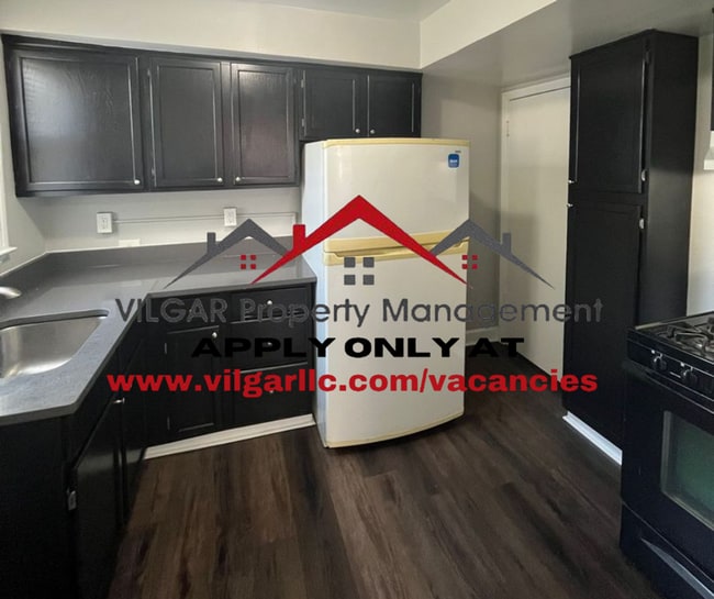 property at 312-312 Beacon Pl