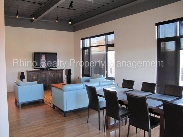 100 Gold Ave SW-Unit -301 in Albuquerque, NM - Foto de edificio