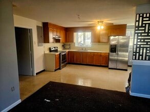 88 Albert Ave in Springfield, MA - Building Photo - Building Photo