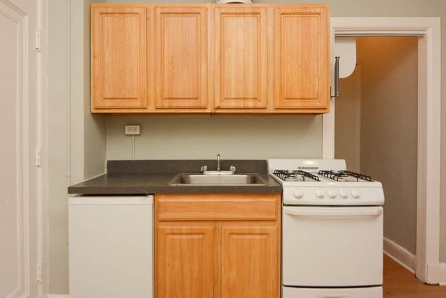 3836 N Fremont St, Unit 114 in Chicago, IL - Building Photo - Building Photo