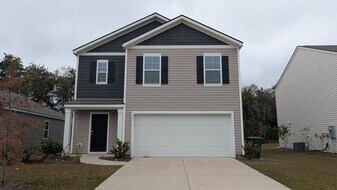 497 Coconut Dr in Bloomingdale, GA - Building Photo