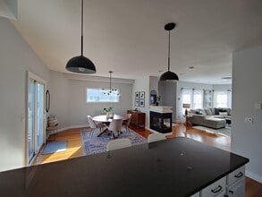 36 Monroe St in Norwood, MA - Building Photo - Building Photo