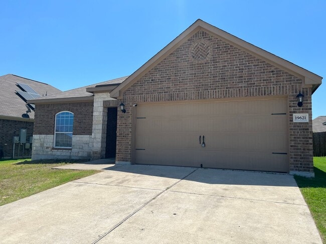 19621 James Manor St in Manor, TX - Building Photo - Building Photo
