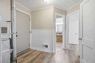 925 Leland St in Flint, MI - Building Photo - Building Photo