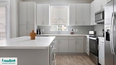 4902 Cosmos Cir in Wimauma, FL - Foto de edificio - Building Photo