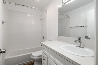 Las Palmas Apartments in Los Angeles, CA - Foto de edificio - Interior Photo