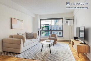 300 E 51st St, Unit SI FL4-ID1840 in New York, NY - Building Photo
