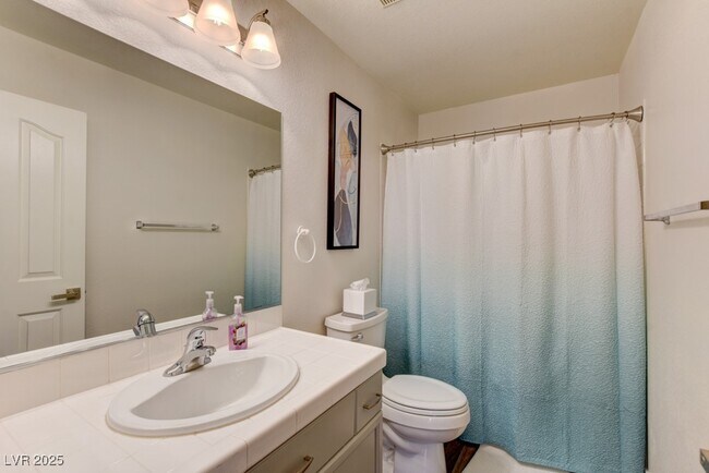 property at 9204 Sapphire Point Ave