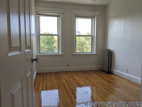 151 Park Dr, Unit 34 in Boston, MA - Building Photo - Building Photo