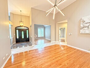 26159 N Hill Ave in Wauconda, IL - Building Photo - Building Photo