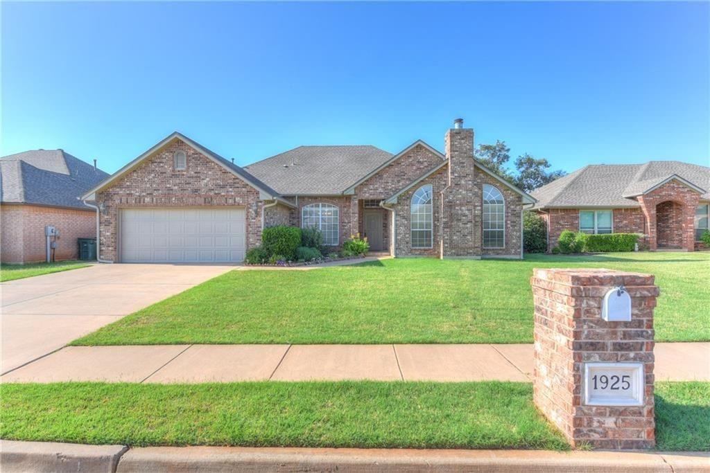 1925 Napa Valley Rd in Edmond, OK - Building Photo