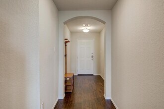 403 Kyra Ln in Taylor, TX - Building Photo - Building Photo