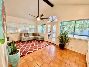 7302 Shadywood Dr in Austin, TX - Building Photo - Building Photo