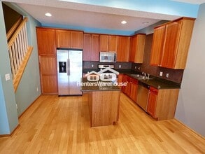 15609 Dwellers Way in Apple Valley, MN - Building Photo - Building Photo