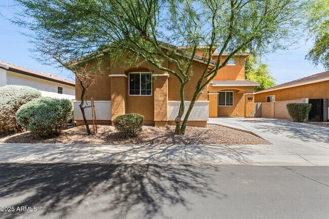 property at 2730 E Ellis St