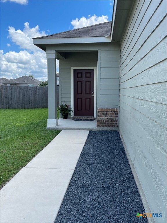 532 Peony Ct in Jarrell, TX - Building Photo - Building Photo