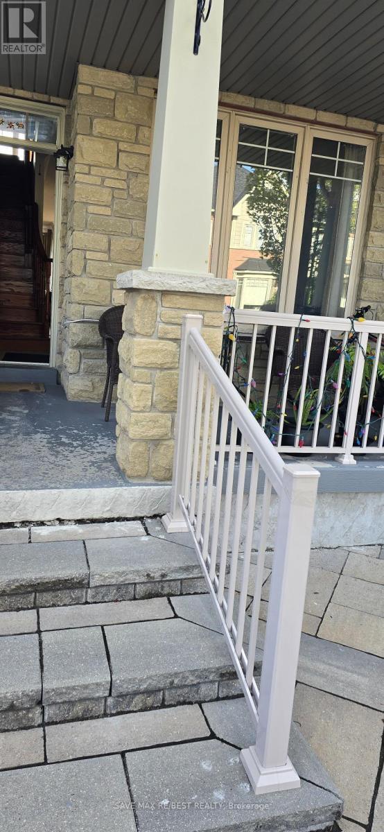 property at 8 Windrow St