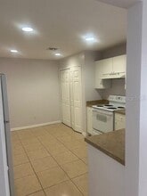 4975 Ava Pointe Dr in Orlando, FL - Building Photo - Building Photo