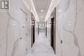 1050 Main St E in Milton, ON - Building Photo - Building Photo