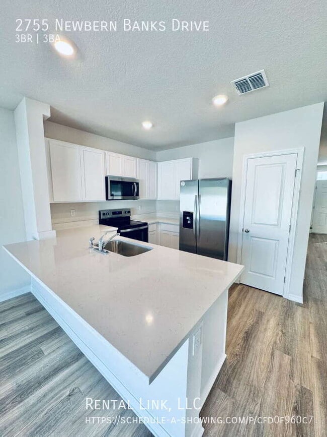 property at 2755 Newbern Banks Dr