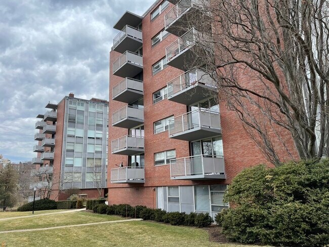 property at 80 Park St