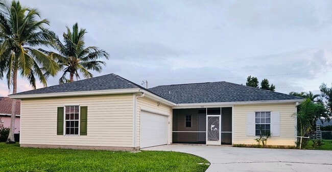 318 SE 21st St in Cape Coral, FL - Building Photo - Building Photo