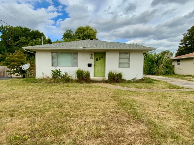 property at 1570 E Gates St