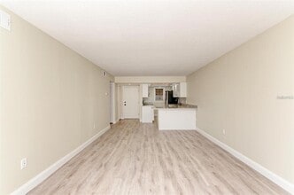 129 Tyler Dr in Sarasota, FL - Building Photo - Building Photo