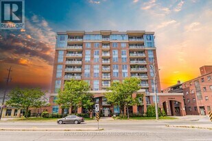 2772 Keele St in Toronto, ON - Building Photo