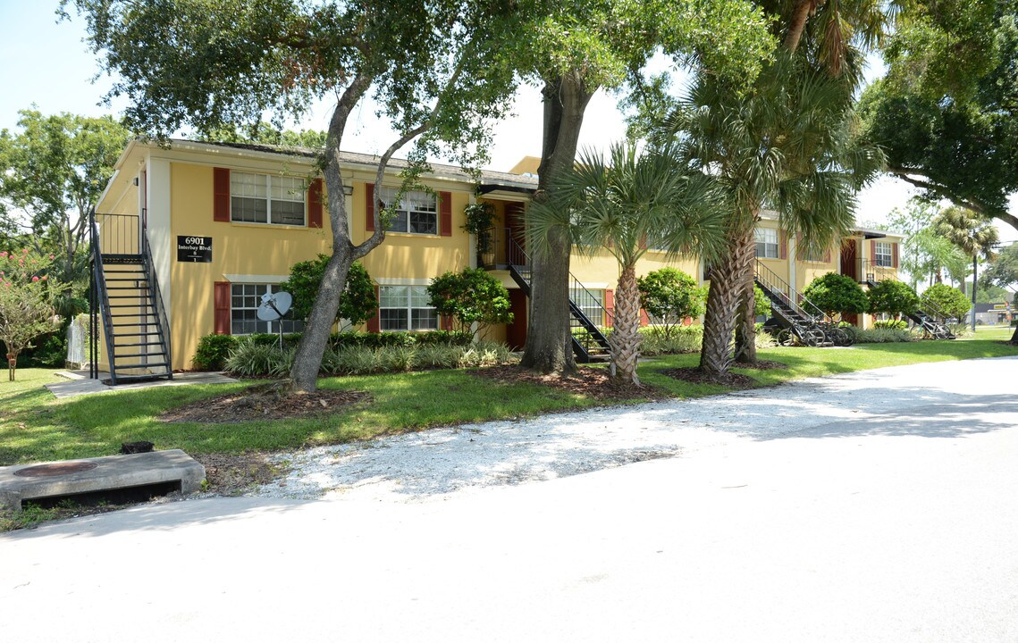 6901 Interbay Blvd in Tampa, FL - Building Photo