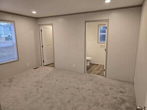 613 Polk St in De Soto, IA - Building Photo - Building Photo