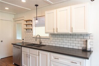 3213 Heatherwood Dr in Bryan, TX - Building Photo - Building Photo