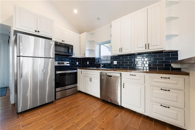 2318 Santa Rosa St in Austin, TX - Building Photo - Building Photo