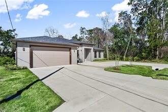 11 Ethan Allen Dr in Palm Coast, FL - Building Photo - Building Photo